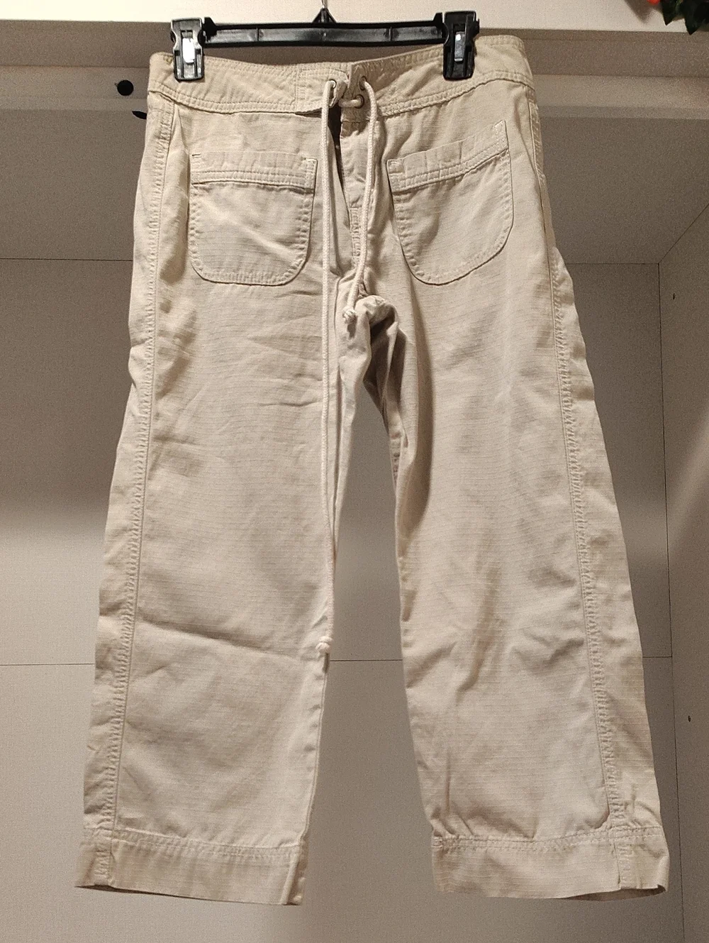 Levi's Men's Drawstring Chinos in Light Cream